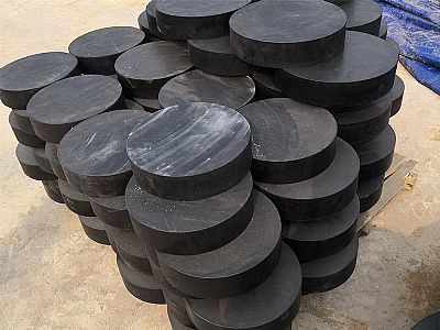 贡觉县板式橡胶支座由若干层橡胶片与薄钢板经加压硫化